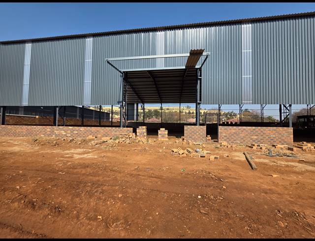 2,200M² WAREHOUSE TO LET IN AEROTON